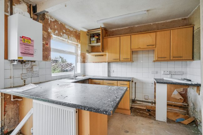 62 Haydn Road, Chaddesden, Derby, Derbyshire, DE21 4HR 5