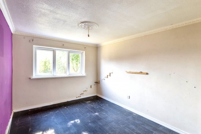 10 Raven Street, Keighley, West Yorkshire, BD21 2EQ 6