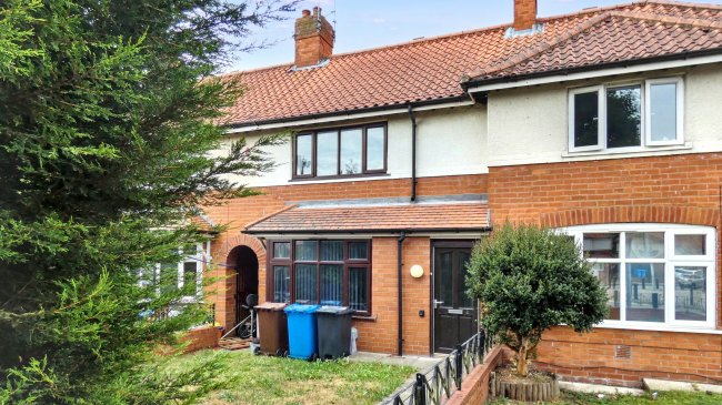 6 Sixth Avenue, Hull, East Yorkshire, HU6 9PS 4