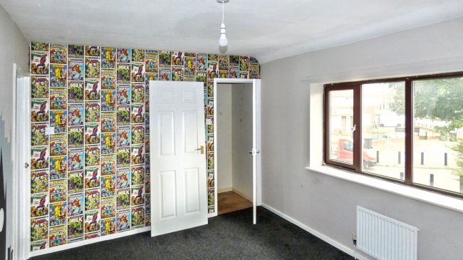 6 Sixth Avenue, Hull, East Yorkshire, HU6 9PS 4