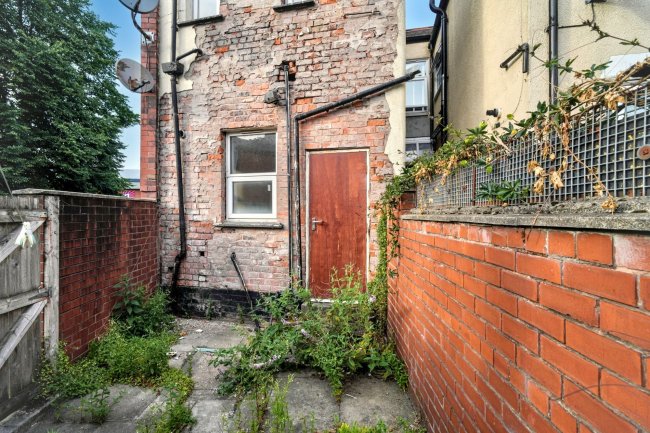 24 Church Lane, Harpurhey, Manchester, M9 5UQ 9