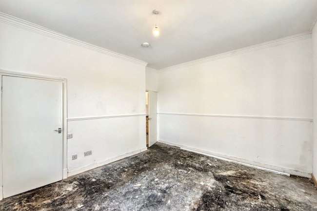 3 Bishopton Street, Blyth, Northumberland, NE24 2HN 10