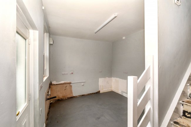 65 Turner Street, Lees, Oldham OL4 3JB 4