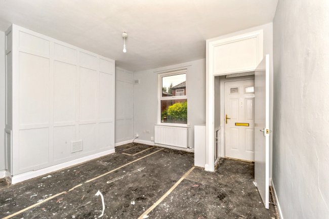 65 Turner Street, Lees, Oldham OL4 3JB 4