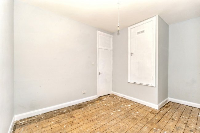 65 Turner Street, Lees, Oldham OL4 3JB 4