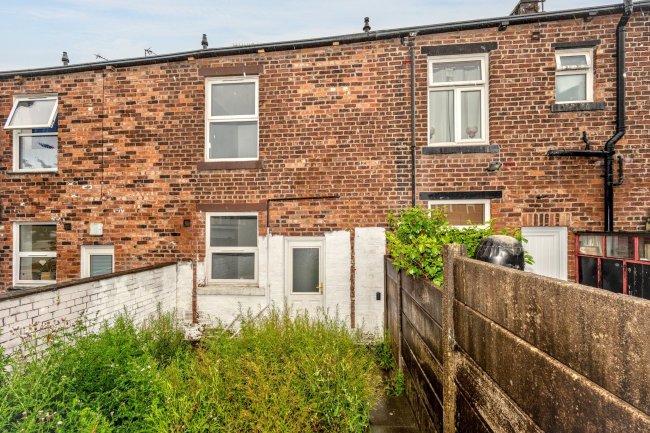65 Turner Street, Lees, Oldham OL4 3JB 4