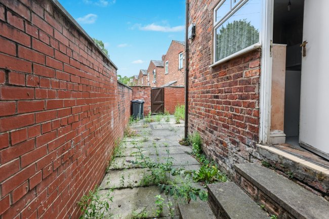 60 Laindon Road, Longsight, Manchester, M14 5DG 3
