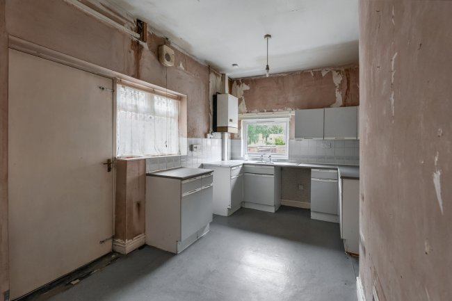 60 Laindon Road, Longsight, Manchester, M14 5DG 3