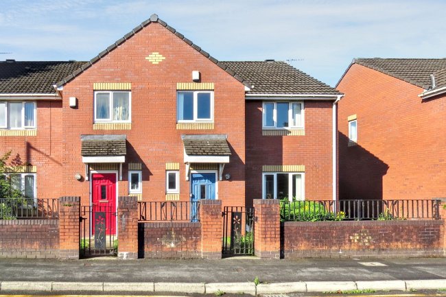 3 School Hill, Bolton BL1 2LY 5