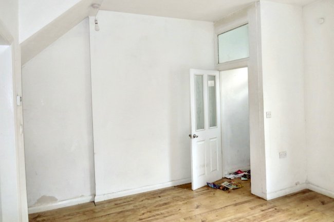 12 Rossall Street, Preston, Lancashire, PR2 2RS 2