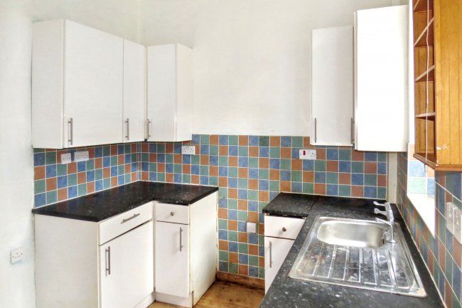 12 Rossall Street, Preston, Lancashire, PR2 2RS 2