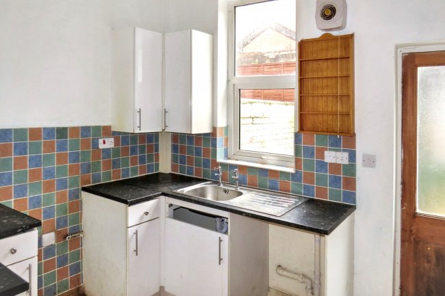 12 Rossall Street, Preston, Lancashire, PR2 2RS 2