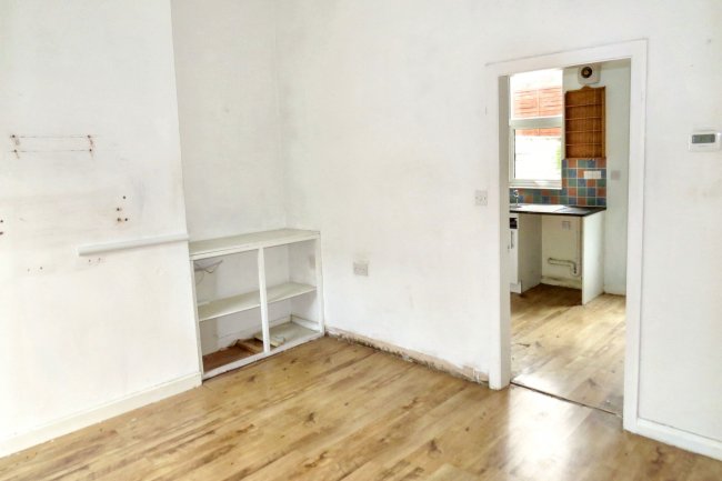 12 Rossall Street, Preston, Lancashire, PR2 2RS 2