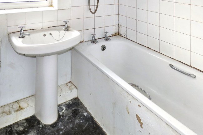 12 Rossall Street, Preston, Lancashire, PR2 2RS 2