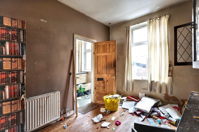 22 Newland Street, Manchester M8 5RY 3