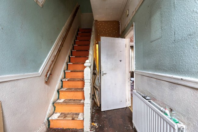 22 Newland Street, Manchester M8 5RY 3