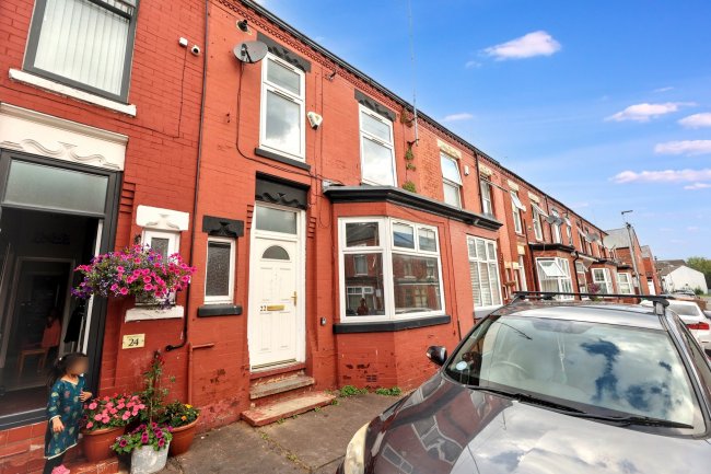 22 Newland Street, Manchester M8 5RY 3