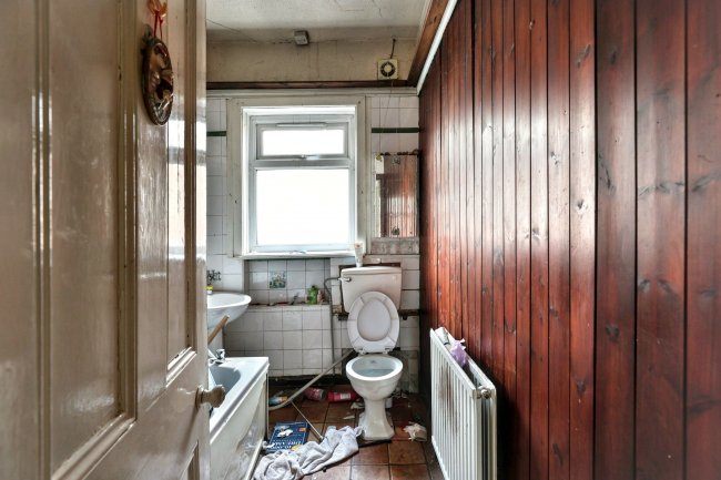 22 Newland Street, Manchester M8 5RY 3