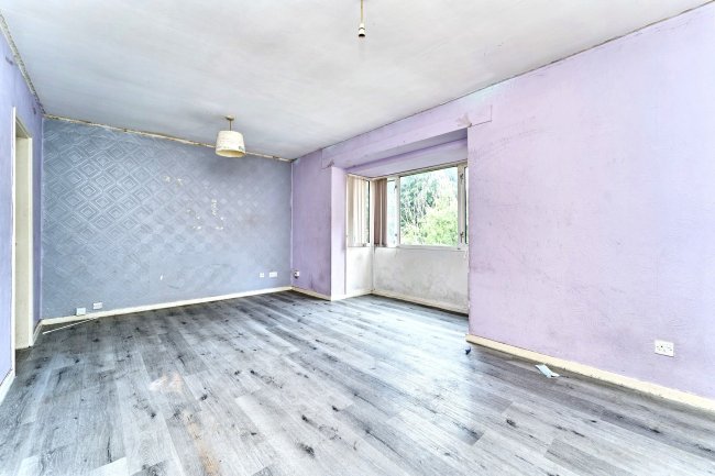 24 Avion Close, Walsall, West Midlands, WS1 3JF 6