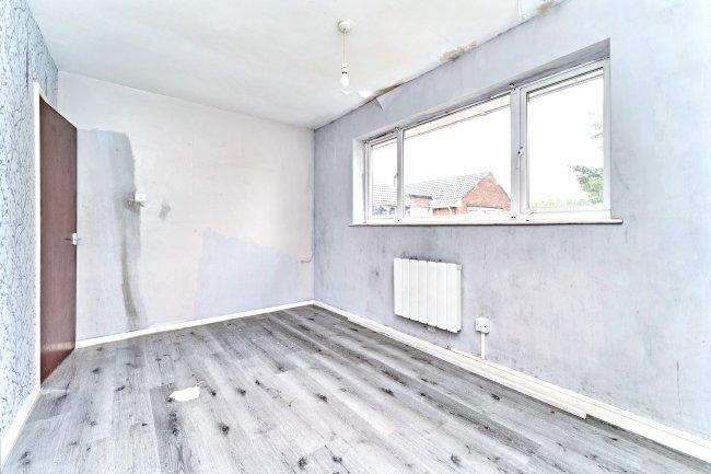 24 Avion Close, Walsall, West Midlands, WS1 3JF 6