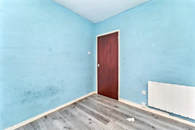 24 Avion Close, Walsall, West Midlands, WS1 3JF 6