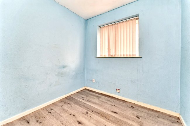 24 Avion Close, Walsall, West Midlands, WS1 3JF 6