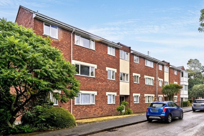 24 Avion Close, Walsall, West Midlands, WS1 3JF 6