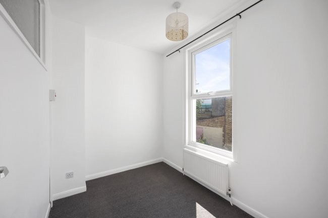 Flat 2, 144 Westbourne Street, Hove, East Sussex, BN3 5FB 4