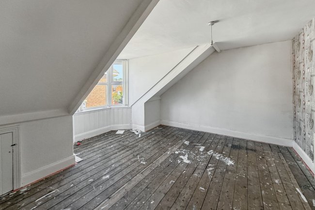 2 Eglesfield Road, South Shields, Tyne and Wear, NE33 5PS 5