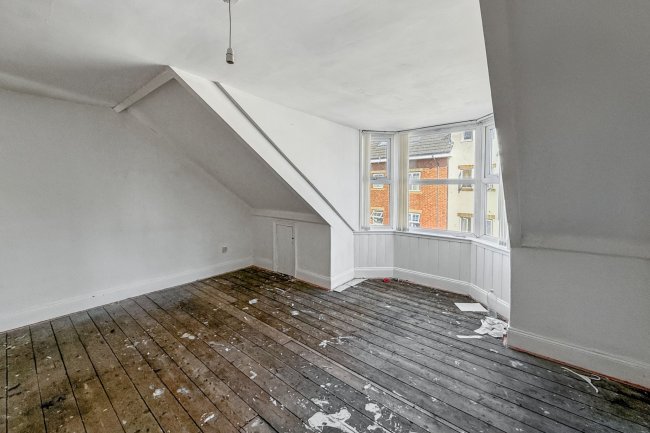 2 Eglesfield Road, South Shields, Tyne and Wear, NE33 5PS 5