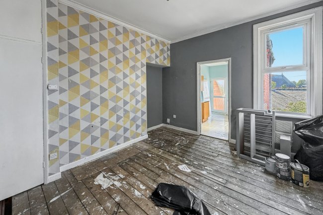 2 Eglesfield Road, South Shields, Tyne and Wear, NE33 5PS 5