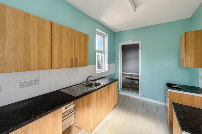 2 Eglesfield Road, South Shields, Tyne and Wear, NE33 5PS 5