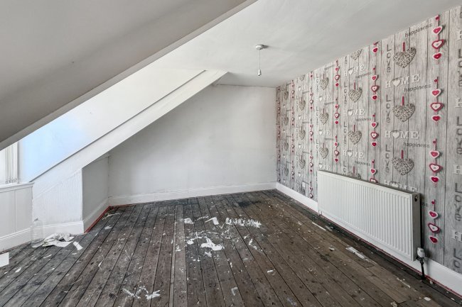 2 Eglesfield Road, South Shields, Tyne and Wear, NE33 5PS 5