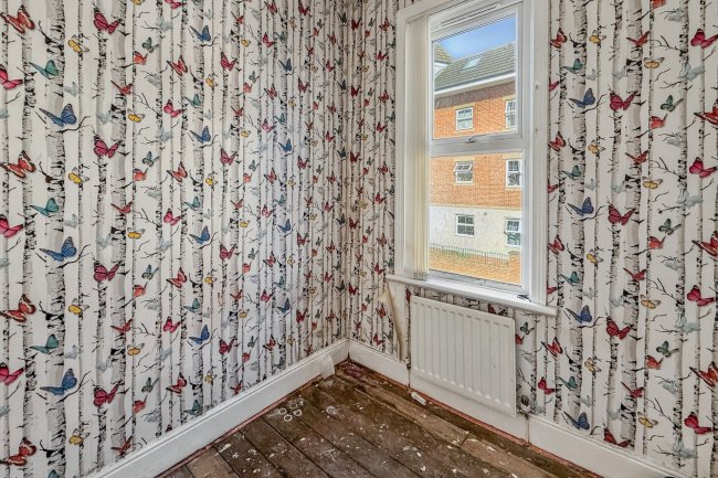 2 Eglesfield Road, South Shields, Tyne and Wear, NE33 5PS 5