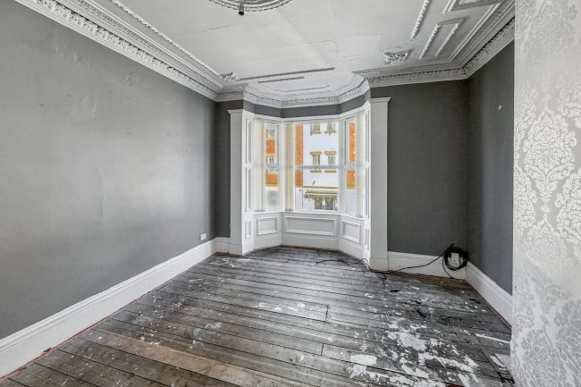 2 Eglesfield Road, South Shields, Tyne and Wear, NE33 5PS 5