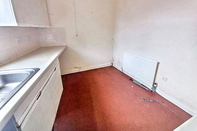67 Bankfield Avenue, Longsight, Manchester, Greater Manchester, M13 0YQ 8