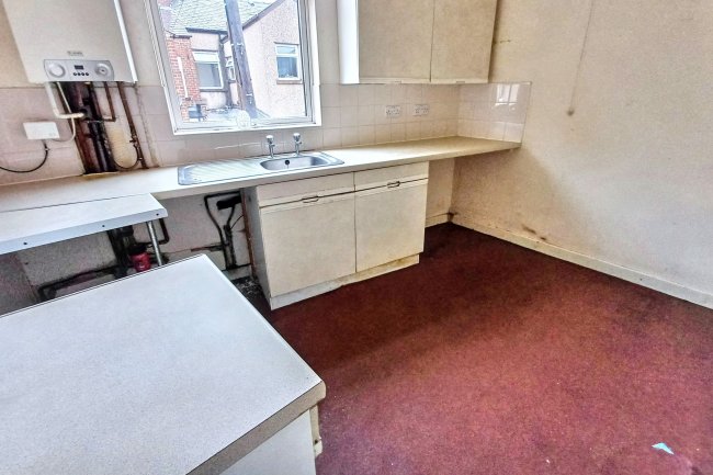 67 Bankfield Avenue, Longsight, Manchester, Greater Manchester, M13 0YQ 8