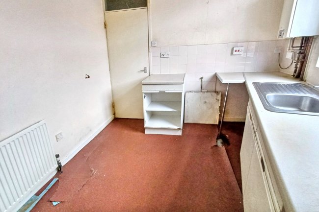 67 Bankfield Avenue, Longsight, Manchester, Greater Manchester, M13 0YQ 8