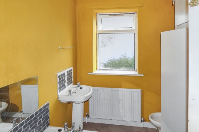 67 Pickup Street, Clayton Le Moors, Lancashire, BB5 5NS 2