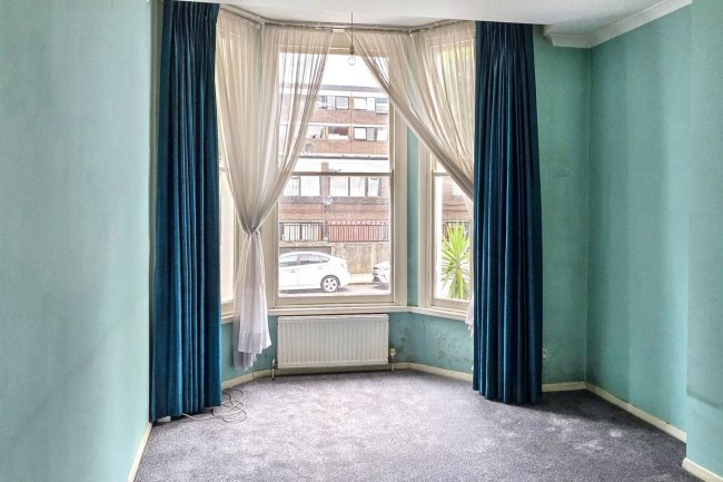 63B Cornwall Crescent, London W11 1PJ 9