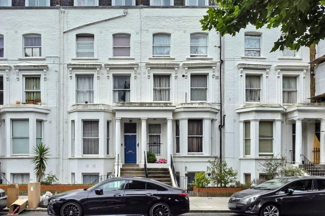 63B Cornwall Crescent, London W11 1PJ 9