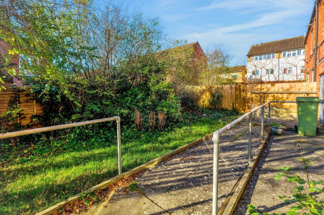 22-23 Blackheath Crescent, Bradwell Common, Milton Keynes MK13 8AD 85