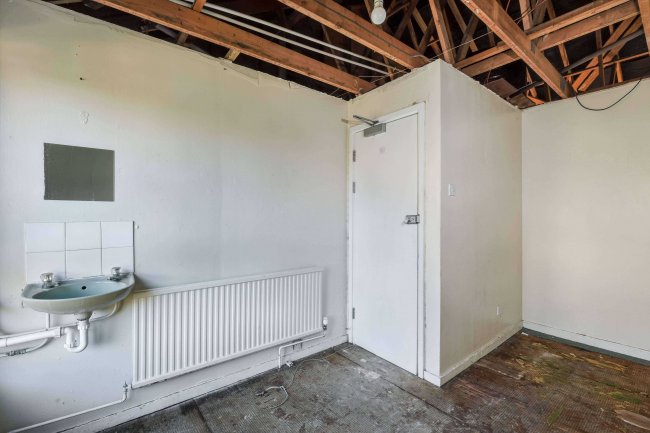 22-23 Blackheath Crescent, Bradwell Common, Milton Keynes MK13 8AD 85