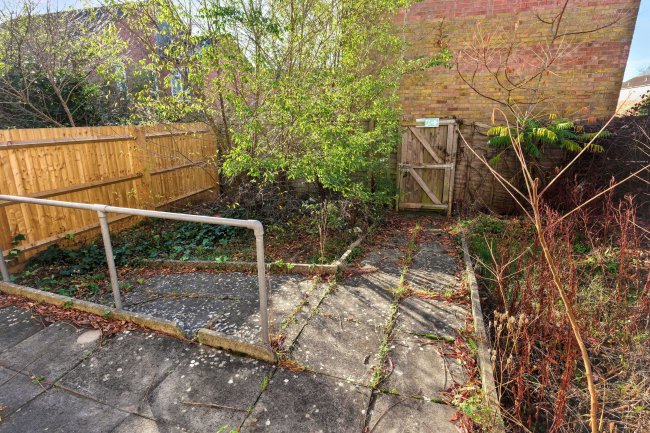 21 Blackheath Crescent, Bradwell Common, Milton Keynes MK13 8AD 84