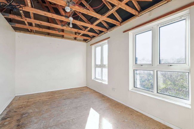 21 Blackheath Crescent, Bradwell Common, Milton Keynes MK13 8AD 84