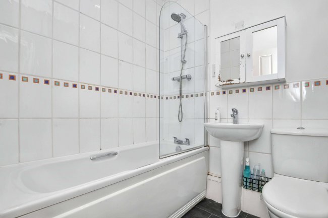 Apartment 11, 7 Weekday Cross, Nottingham NG1 1QF 74