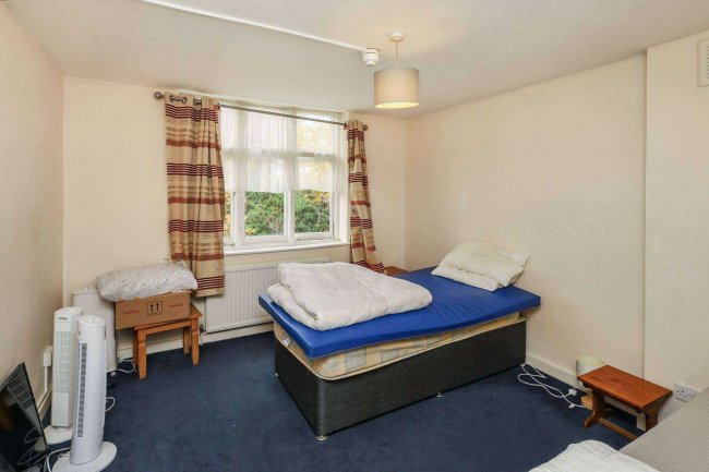 4 Antrim Grove, Belsize Park, London NW3 4XR 2