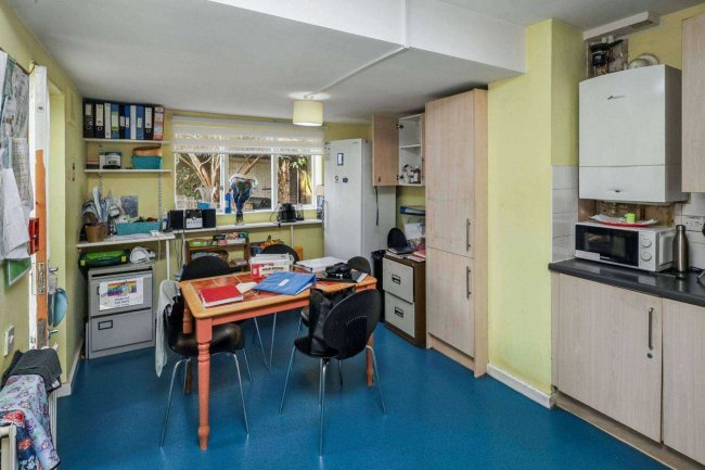 4 Antrim Grove, Belsize Park, London NW3 4XR 2