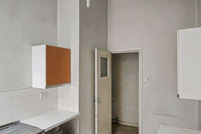 Flat B, 4 Newton Road, Westminster, London W2 5LS 8