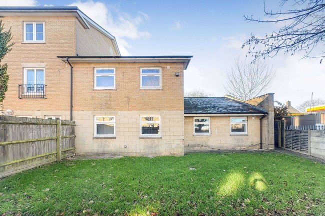 23 – 27 Corn Bar, Witney, Oxfordshire, OX28 6FB 5